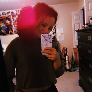 Meet your Posher, Elizabeth